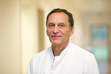 Klinik Vincentinum Hauptoperateur Endoprothetik-Zentrum Elmar Renner